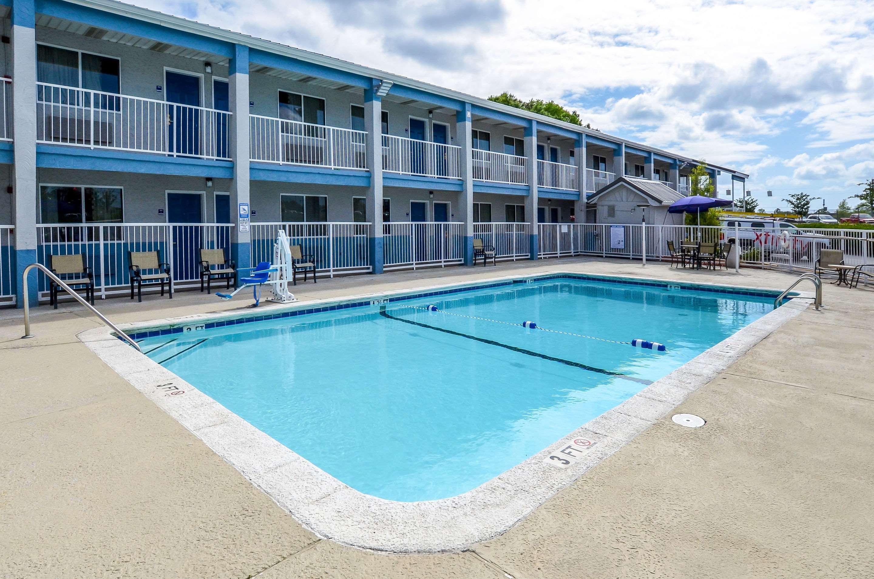 Rodeway Inn North Charleston - Ashley Phosphate Eksteriør billede